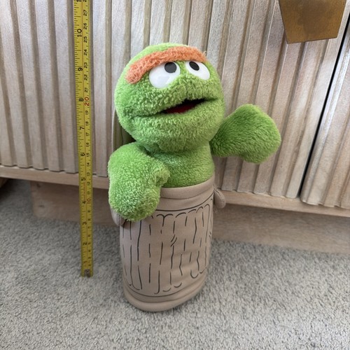 Oscar the grouch sesame - oscar,