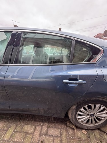Ford focus genuine rear - ford,