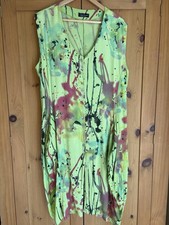 Quirky Sarah Santos Lagenlook