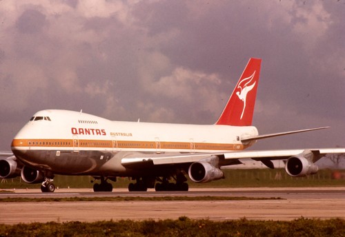 Qantas boeing 747 - boeing, 747,