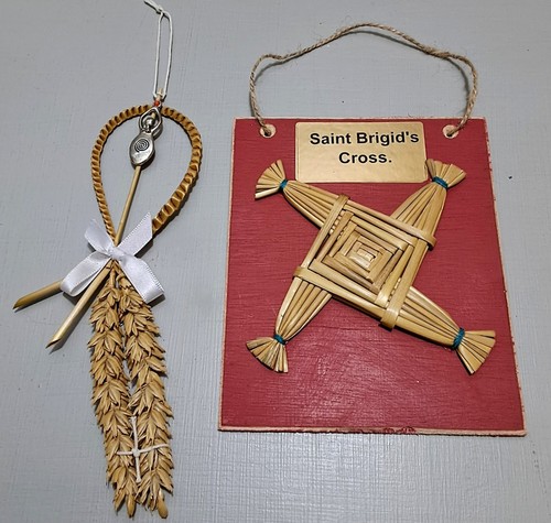 Brigid cross spiral - cross, &