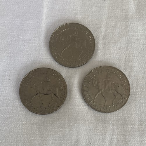 Lot queen elizabeth - 3,