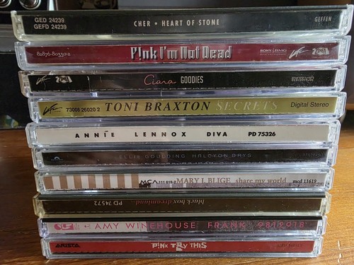 Bundle 10 female - cd's,