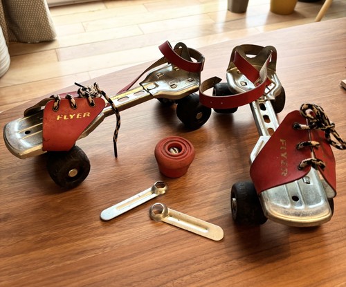 Vintage 1970s flyer roller - vintage,