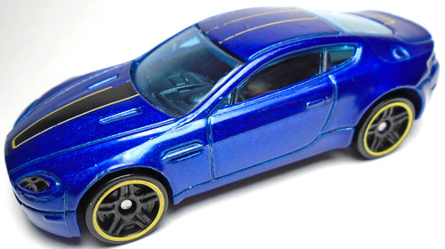 2019 hot wheels aston - 2019,