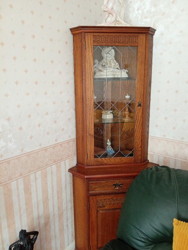 Large dark oak wood display - large,