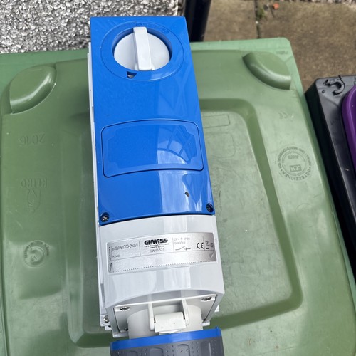 63a 240v interlock switched - 240v,