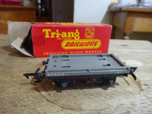 Triang r17 bolster wagon - bolster,