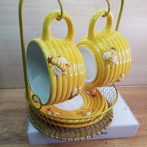 Unique bee design - 2, soup
