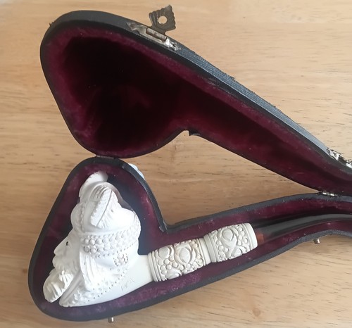 Vintage meerschaum pipe - ,