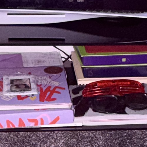Lot - (uk), description)