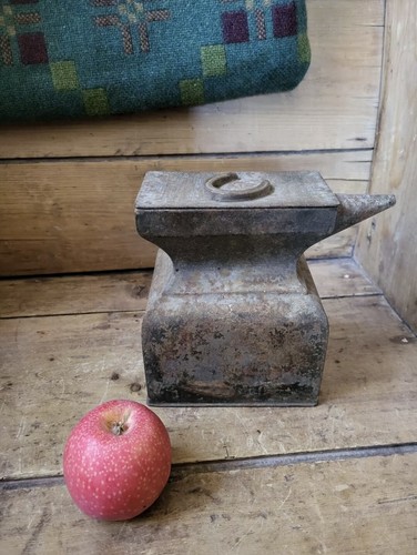 Rare macfarlane lang anvil - rare,
