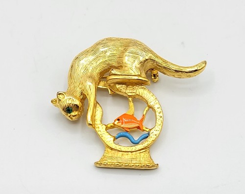 Vtg brooch pin gold - vtg,