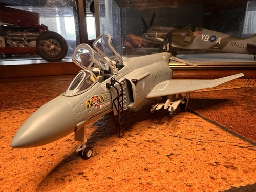 Corgi mcdonnell - mcdonnell, f-4j