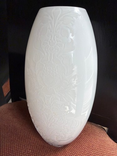 Royal doulton opaque white - royal,