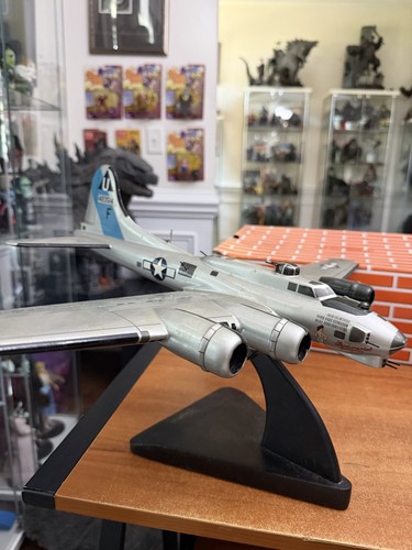 Sentimental journey b17 - b-17,