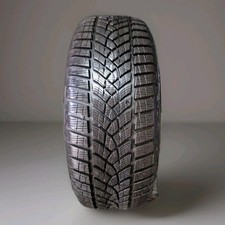 215 60 16 (99H) GOODYEAR TYRE ULTRA GRIP M+S EXTRA LOAD  8.4MM TREAD 2156016
