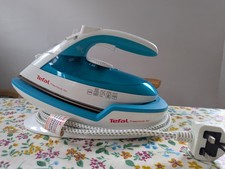 Tefal Freemove Air FV6520G0 2400W Cordless Steam Iron