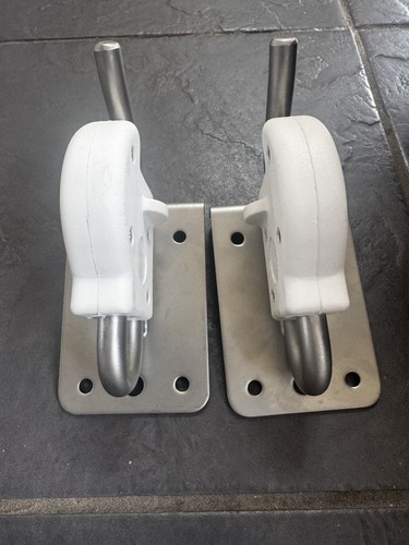 Snap davits yacht - (reduced).,