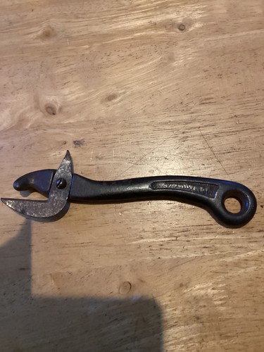 Vintage tin opener cast - opener, iron