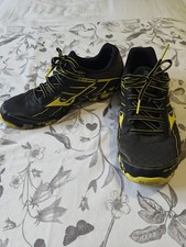 Mizuno Wave Hayate 3 Trail Running Shoes, Black/ Yellow Size 10