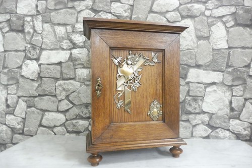 Antique wooden bathroom