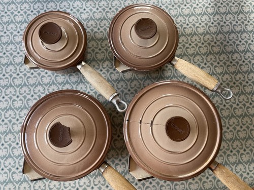 Creuset vintage cast iron - le,