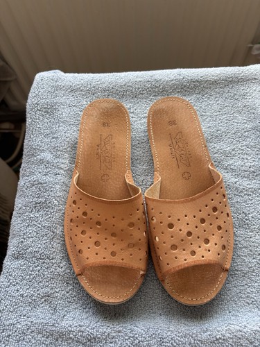 Flat leather mules size - size, 38