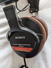 Sony MDR V6 Headphones + Case