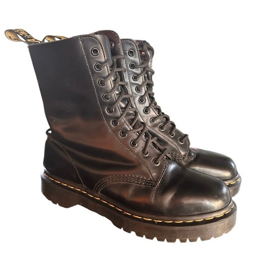 Martens 1490 eye black - dr., 10-eye