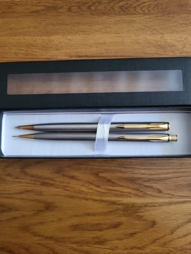 Vintage parker insignia - vintage,