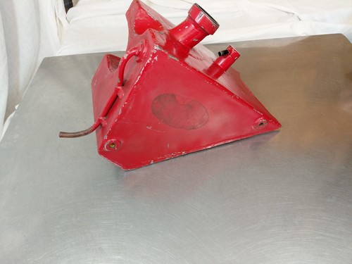 Cafe racer central oil tank - racer,