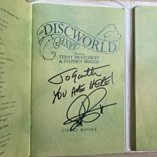 Signed The Discworld Mapp by Stephen Briggs, Terry Pratchett (Paperback, 1995)