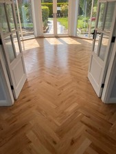 Parquet Flooring. SOLID OAK Herringbone Traditional Parquet Many sizes available