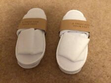 WHITE TOWELLING MULE SLIPPERS IDEAL FOR HOTEL, SPA OR HOLIDAYS X 2 PAIRS BNWT