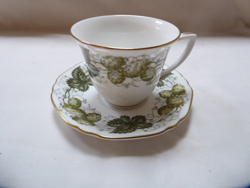 Royal worcester vintage - vintage, bone