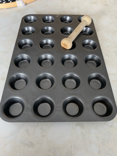Pampered chef mini muffin pan - chef,