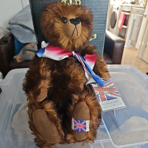 The cotswold bear - bear,