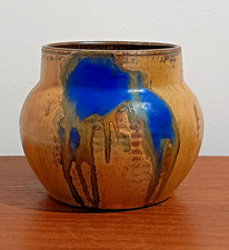Watcombe Torquay small pot
