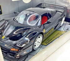 1:18 Ferrari F50 1995. 3382