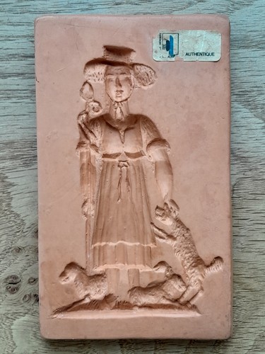 Terracotta negative relief - terracotta,