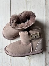 Genuine ugg boots size - ugg,