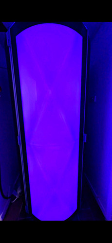 Vertical stand tanning - vertical,