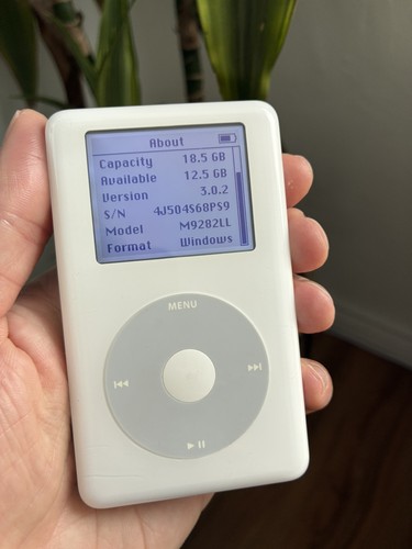 Apple ipod classic 4th - 4th, gen