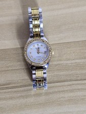 Beautiful Womens Sekonda Classique Quartz Wristwatch 50 Meters Bracelet Watch.