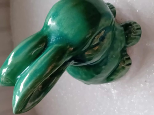 Pretty vintage collectable - pretty,