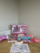 4 Story House With 4 Dolls