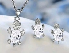 TURTLE NECKLACE & STUD