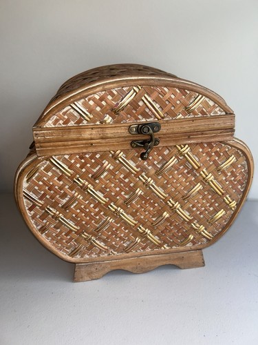 Vtg wicker rattan - rattan, storage