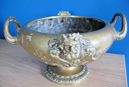 Antique victorian era grand - victorian,
